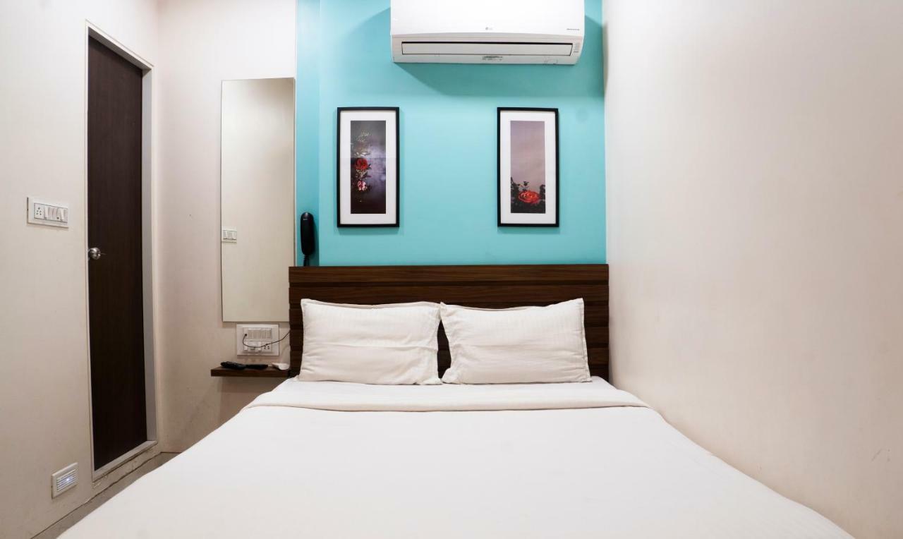 Oyo Flagship 13885 Metro Residency Hotel Mumbai Exterior photo